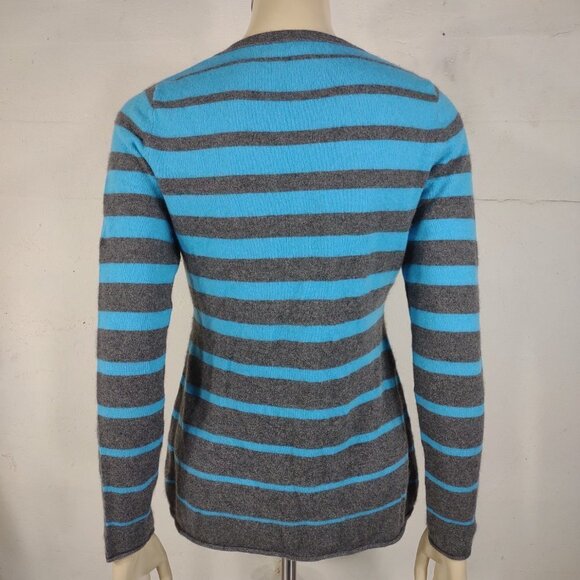 C. Cashmere blue gray striped 2-Ply V-Neck pullover sweater ladies Medium - Picture 4 of 6
